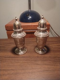 Gorham Buttercup Sterling Silver Salt And Pepper Shakers 