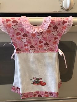 Oven door apron
