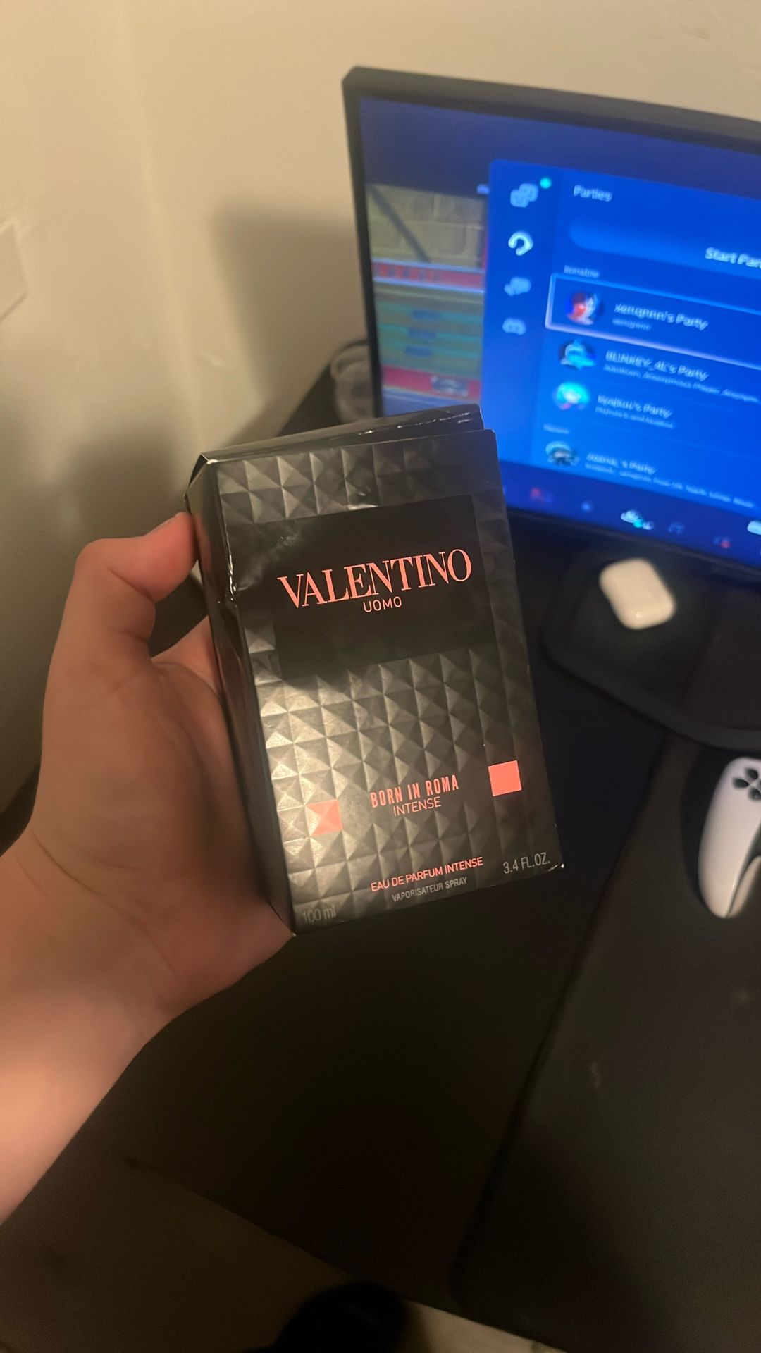 Valentino Born In Roma Intense Cologne 100ml*