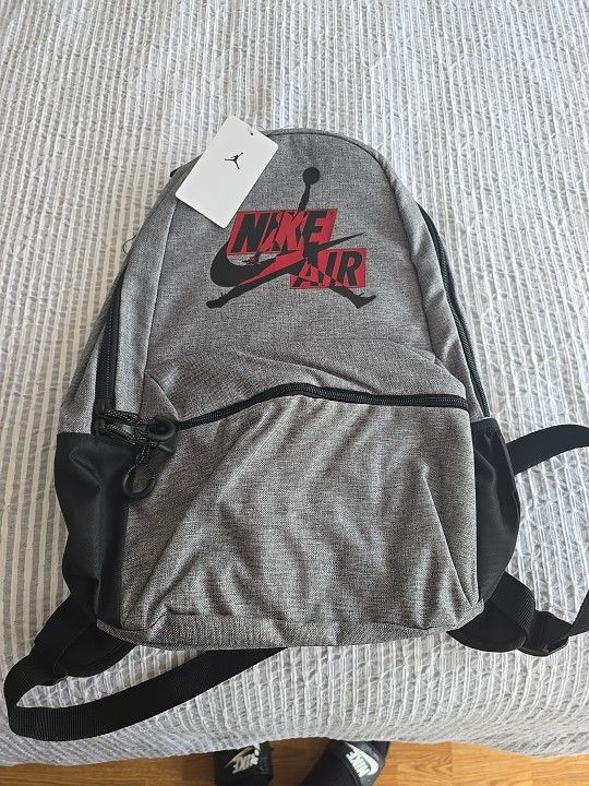 New NIKE AIR JORDAN JUMPMAN CARBON HEATHER LARGE BOYS/MENS BACKPACK GYM NWT