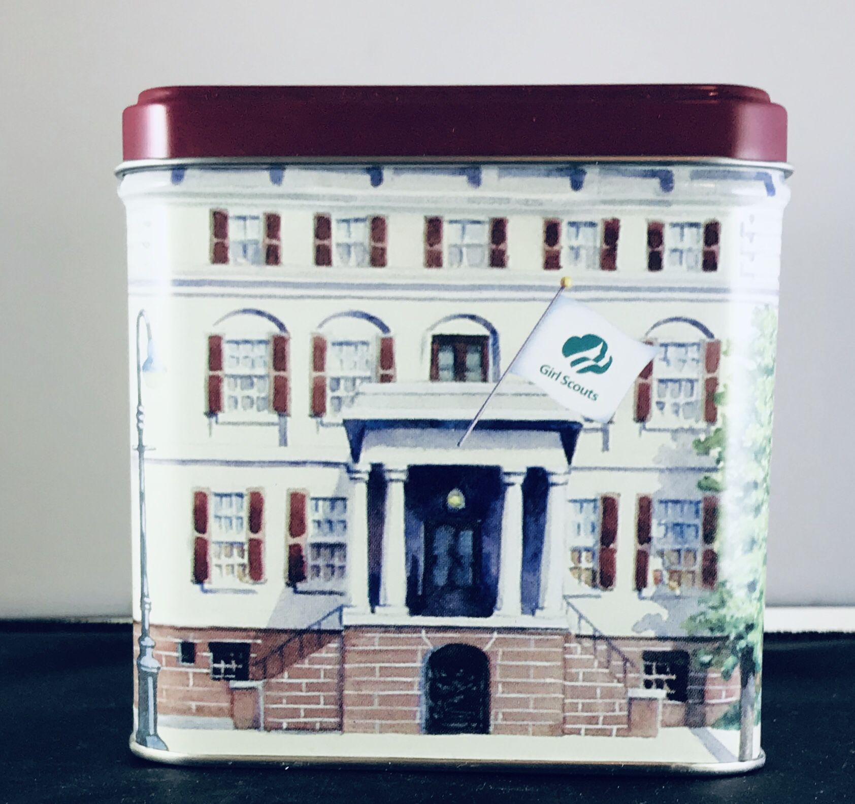2005 Juliette Gordon Low Birthplace Collectors Tin of Childhood Home Girl Scouts