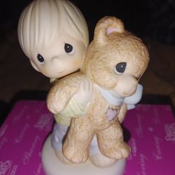 Precious Moments "This Bears My Love For You"
