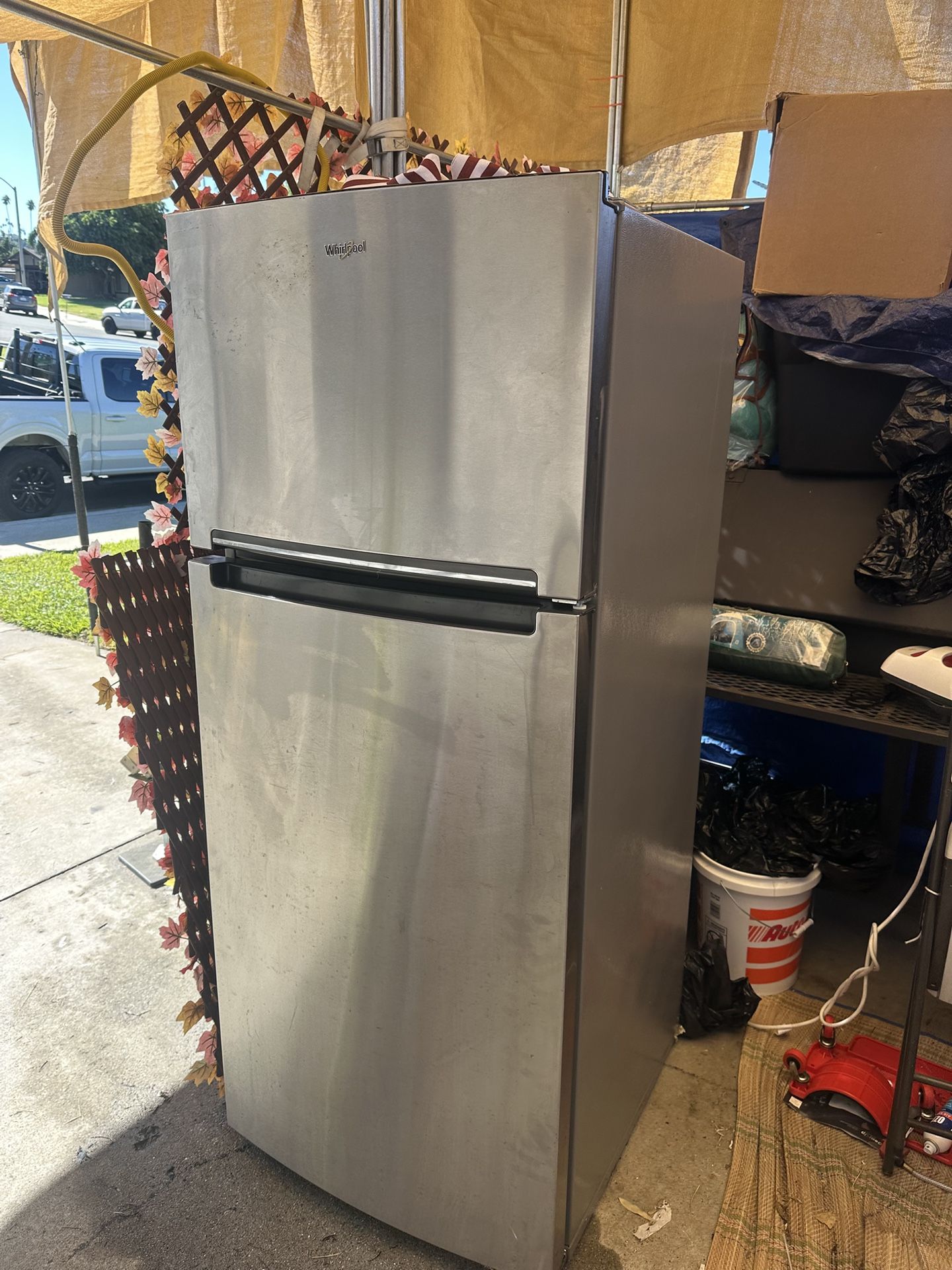 Whirlpool Apartment Size Refrigerador Top Freezer