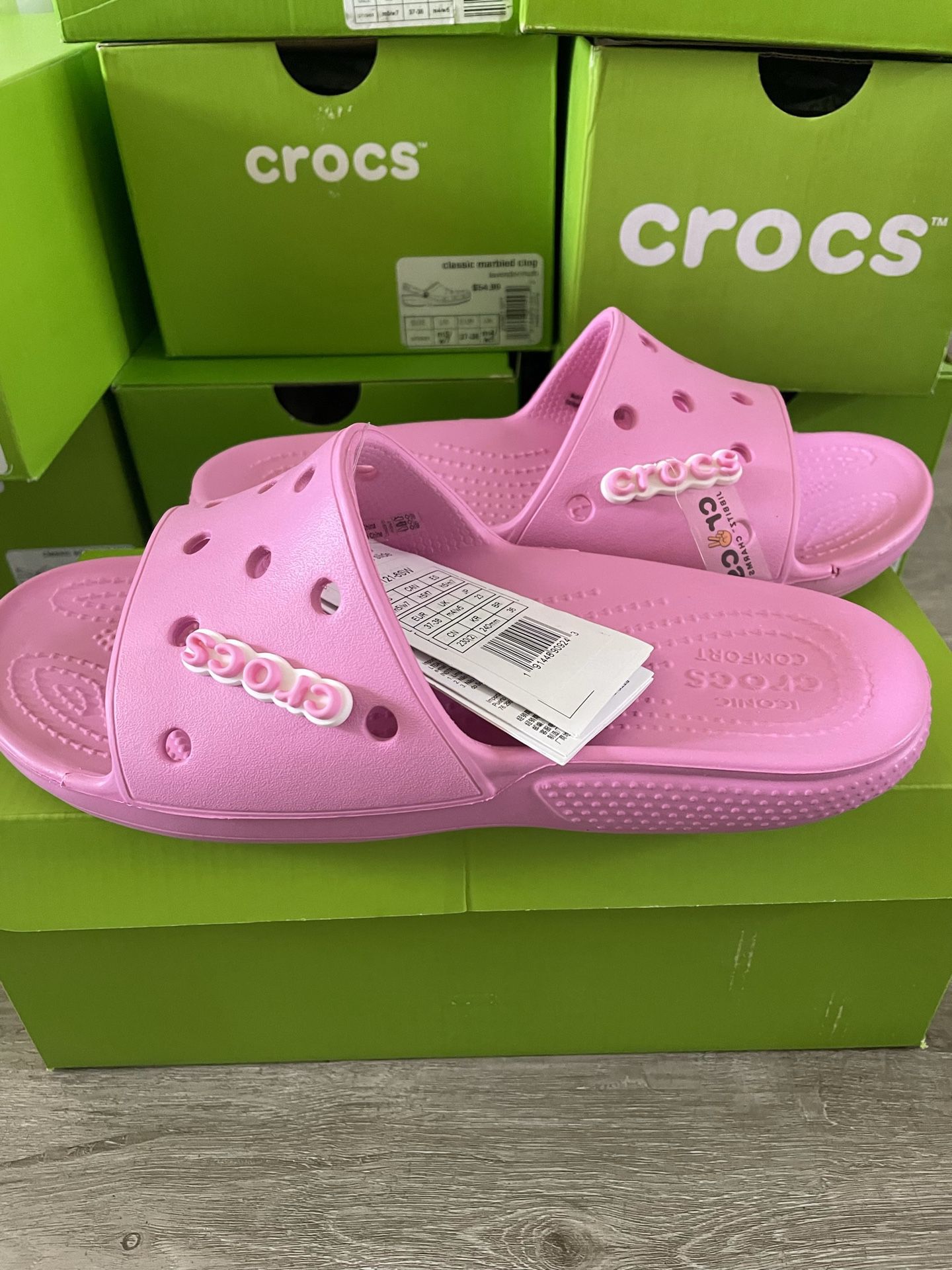 Crocs Size 7