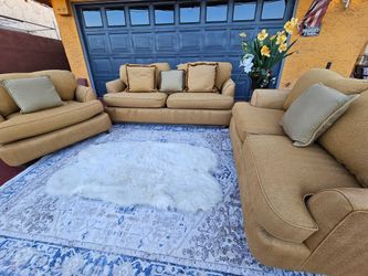 Beautiful Living Room Set Couch And Sofa Chairs And Ottoman Pillows Totally Deep Clean And Good Condition