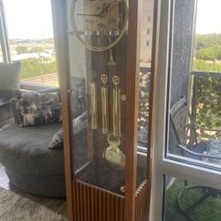 Vintage Stand Up Clock