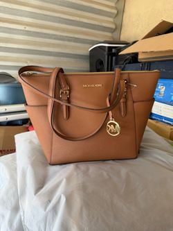 Hand bag, michael corse original