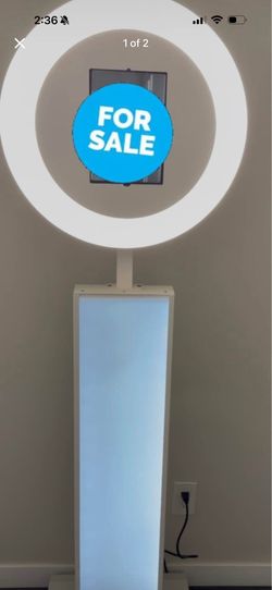 PHOTO BOOTH
