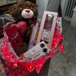 Bear Plushy Basket For Valentines Day 
