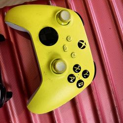 Xbox One Controllers