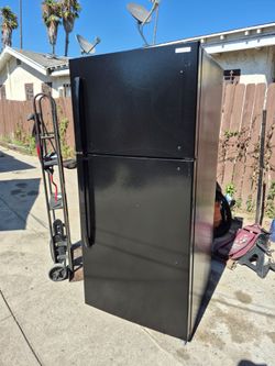Standard Size Fridge In Great Condition $230