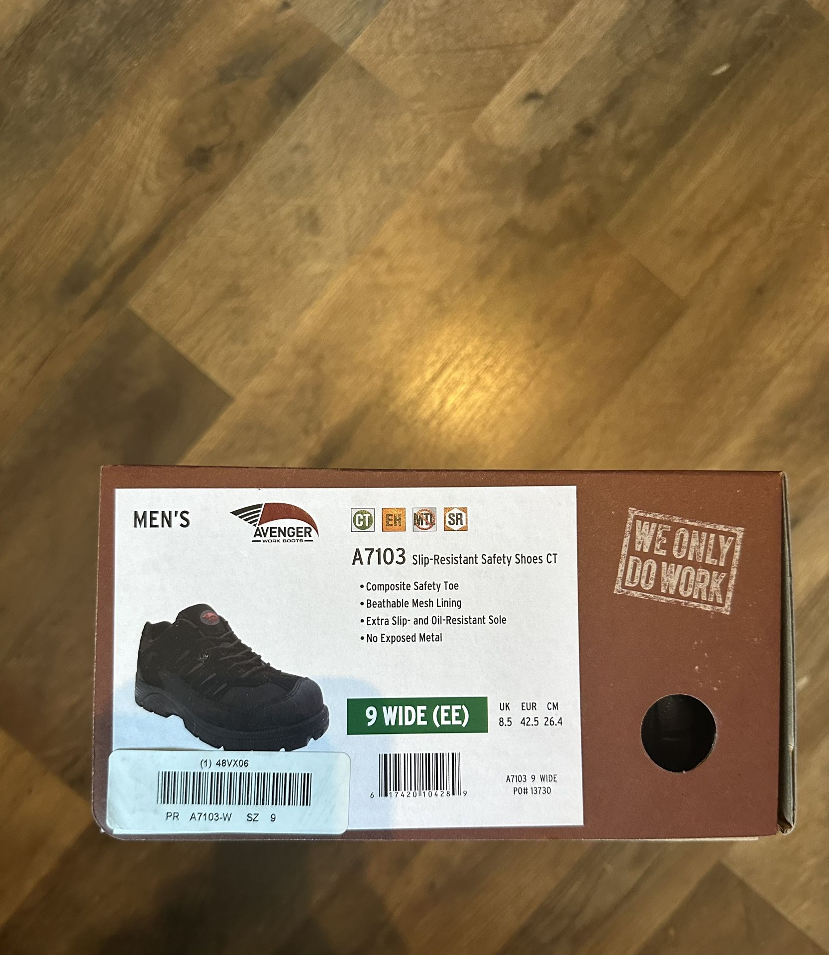 BRAND NEW Avenger Work Boots
