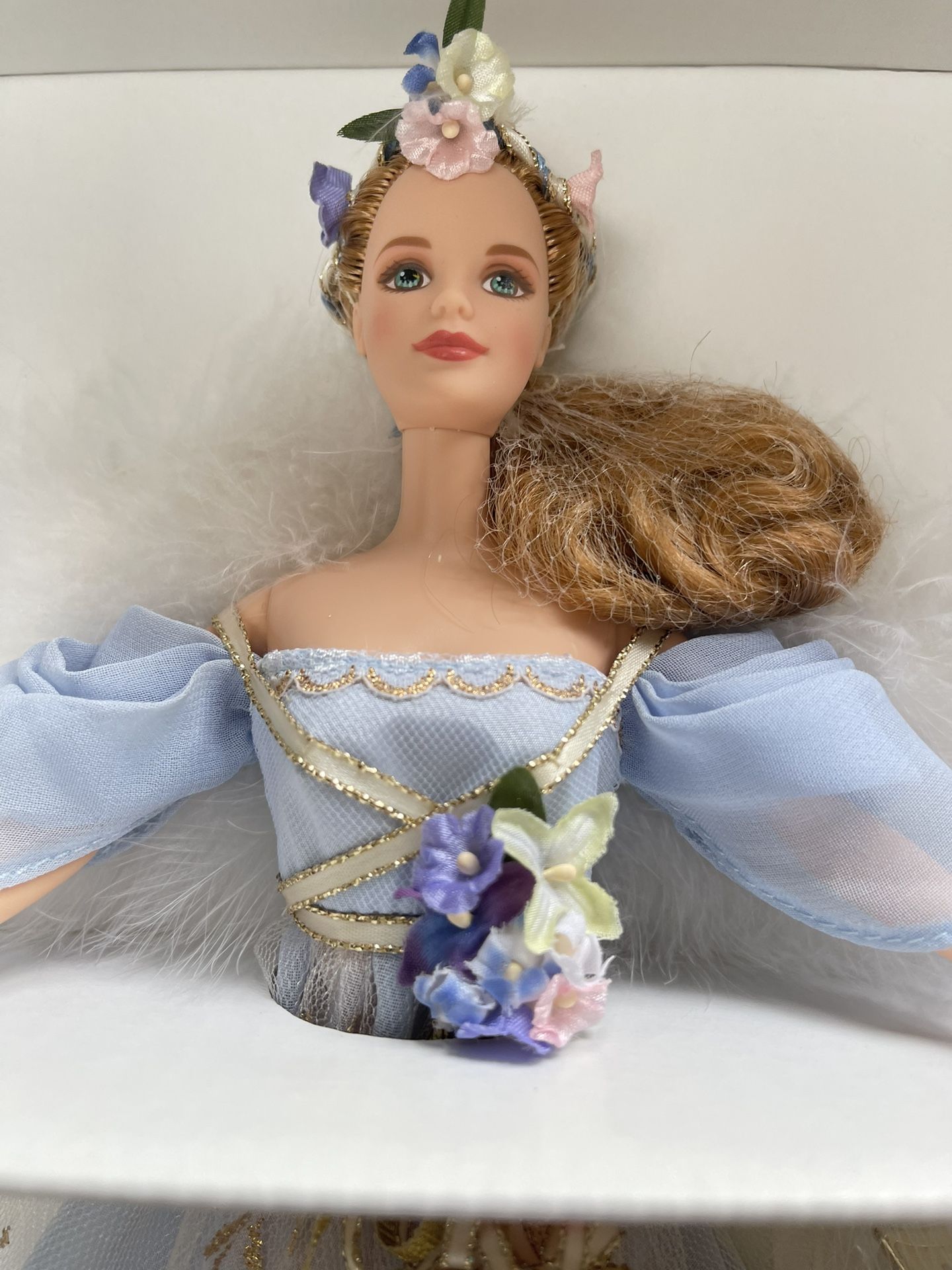 1997 Harpist Angel Barbie Angels If Music Collection