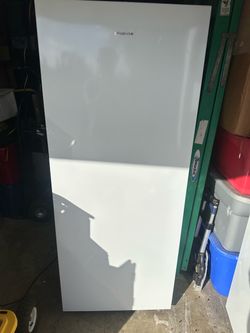 Hisense Garage Standup Freezer