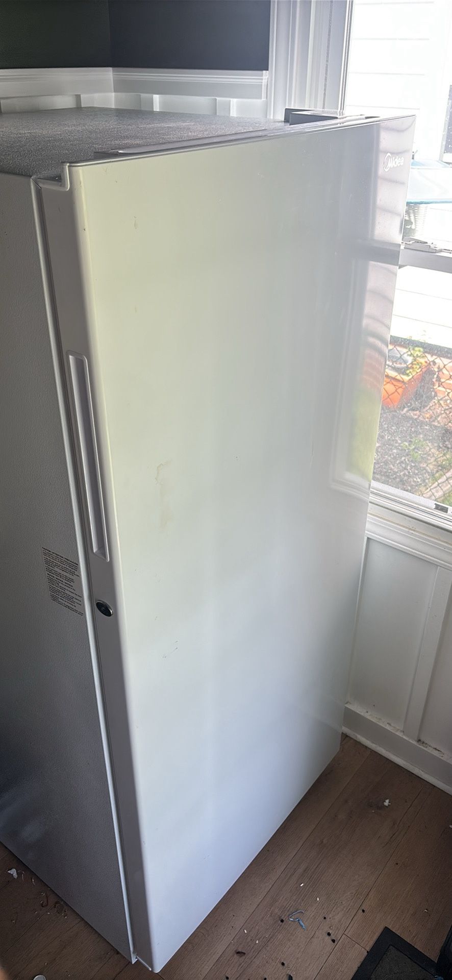 Midea Upright Freezer/Refrigerator