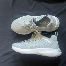 Puma Size 6 Women’s $15.00