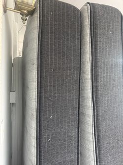 Twin mattress