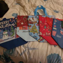 7 Christmas Gift Bags