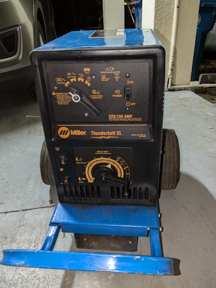 Miller Thunderbolt Xl 225 Welder