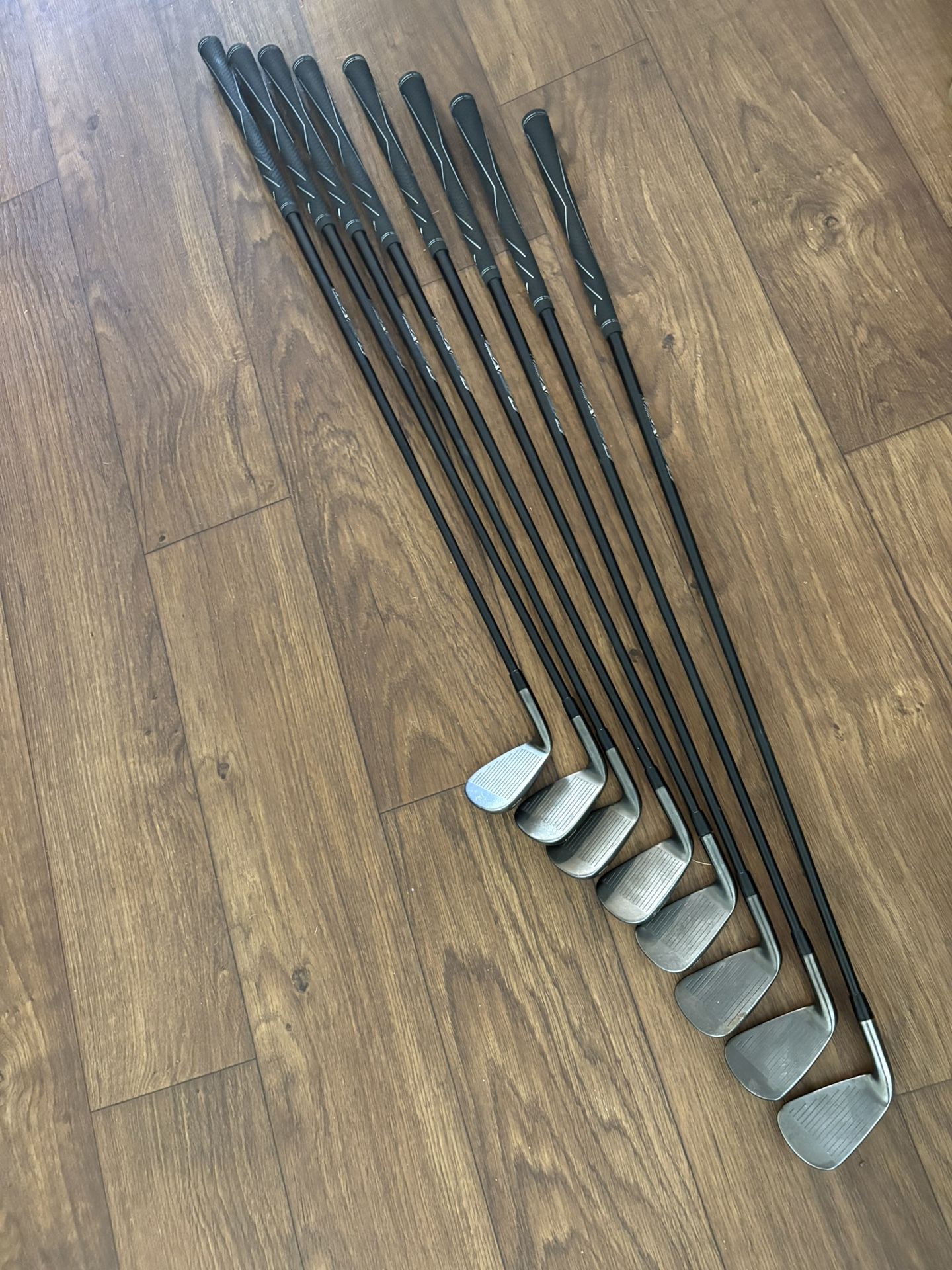 Callaway Apex Smoke Cavity Back Irons 3-P