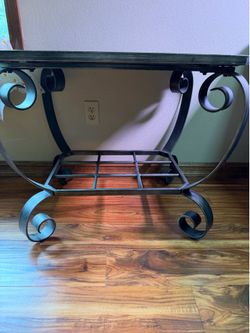 Coffee table, side table. Leather couch