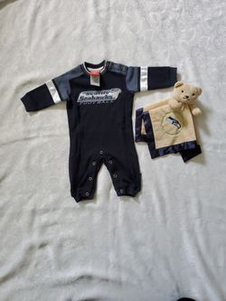 Seattle Seahawks 3-6 Mo 1-Piece NFL Outfit & Fanatics Seahawks Security Blanket