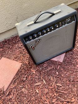 Fender frontman 25 r guitar amplifier speaker amp