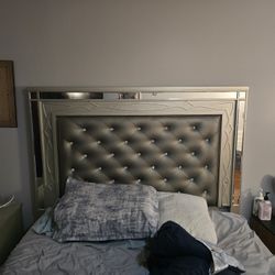 Queen Bedroom Set. 
