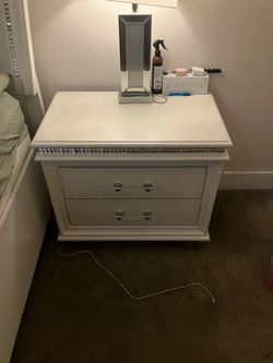 White 2-Drawer Nightstand with Crystal Trim