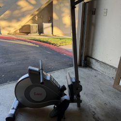 Sunny Health & Fitness Rowing Machine