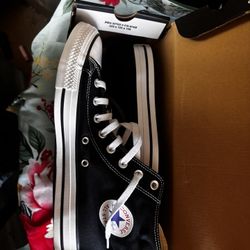 Converse High Tops ( Black )