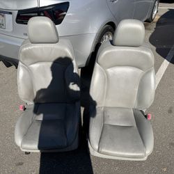 Lexus is seats