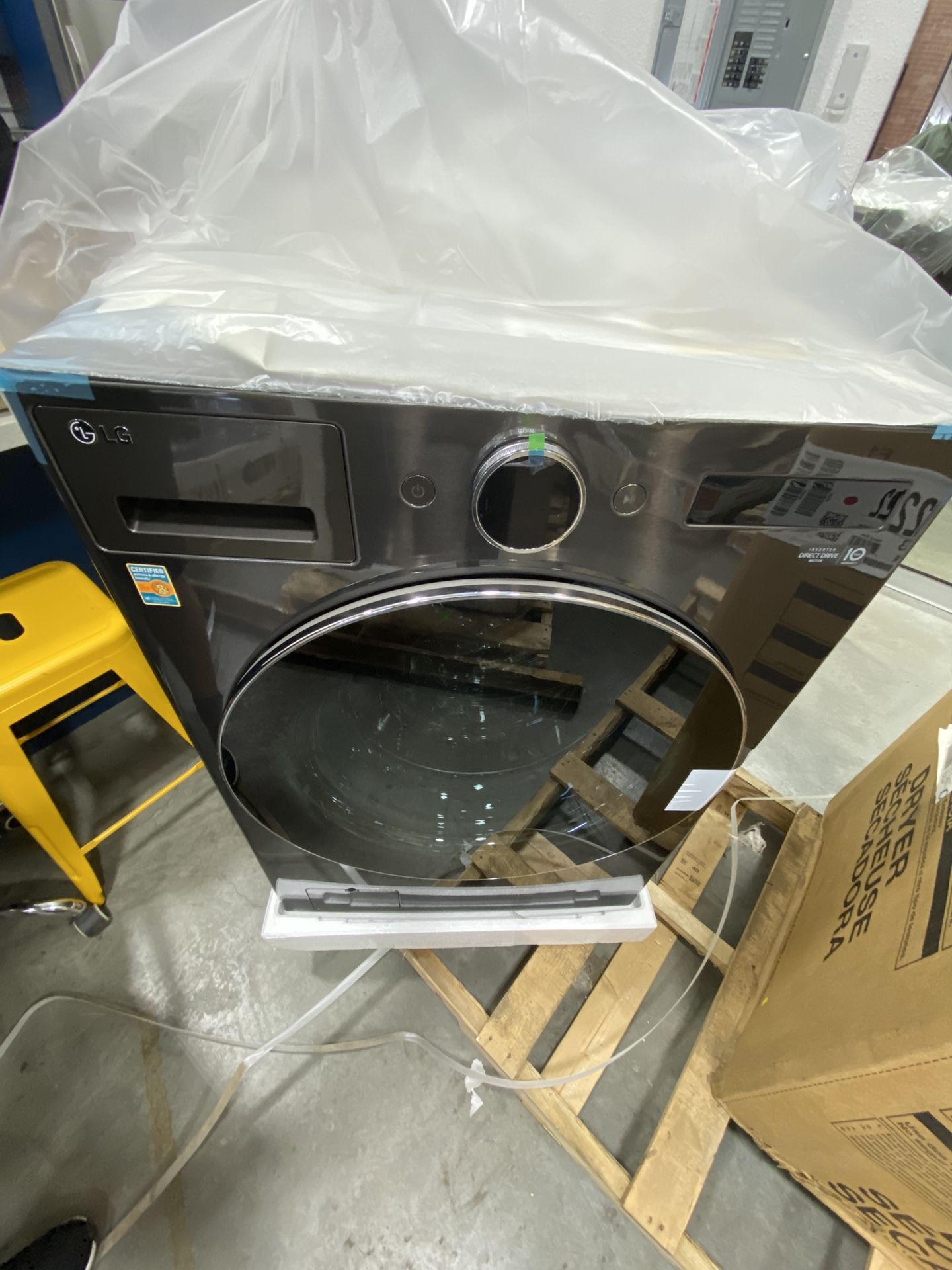 LG 5.0 Cu Front Load Washer