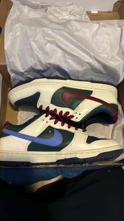Nike Dunk Low Sneakers