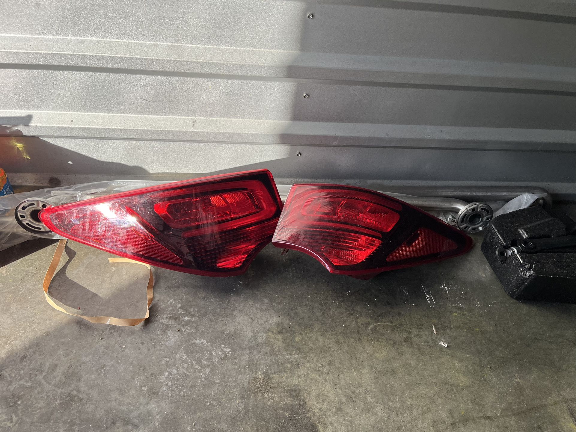 Tail Lights 2017 Hyundai Santa Fe 