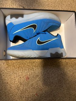 Basketball shoes size 6 lebrons