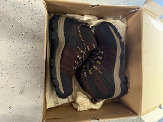Bass Alaska Suede Boots Size 10