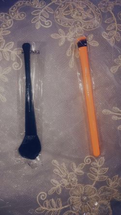Lancome and Moda brush