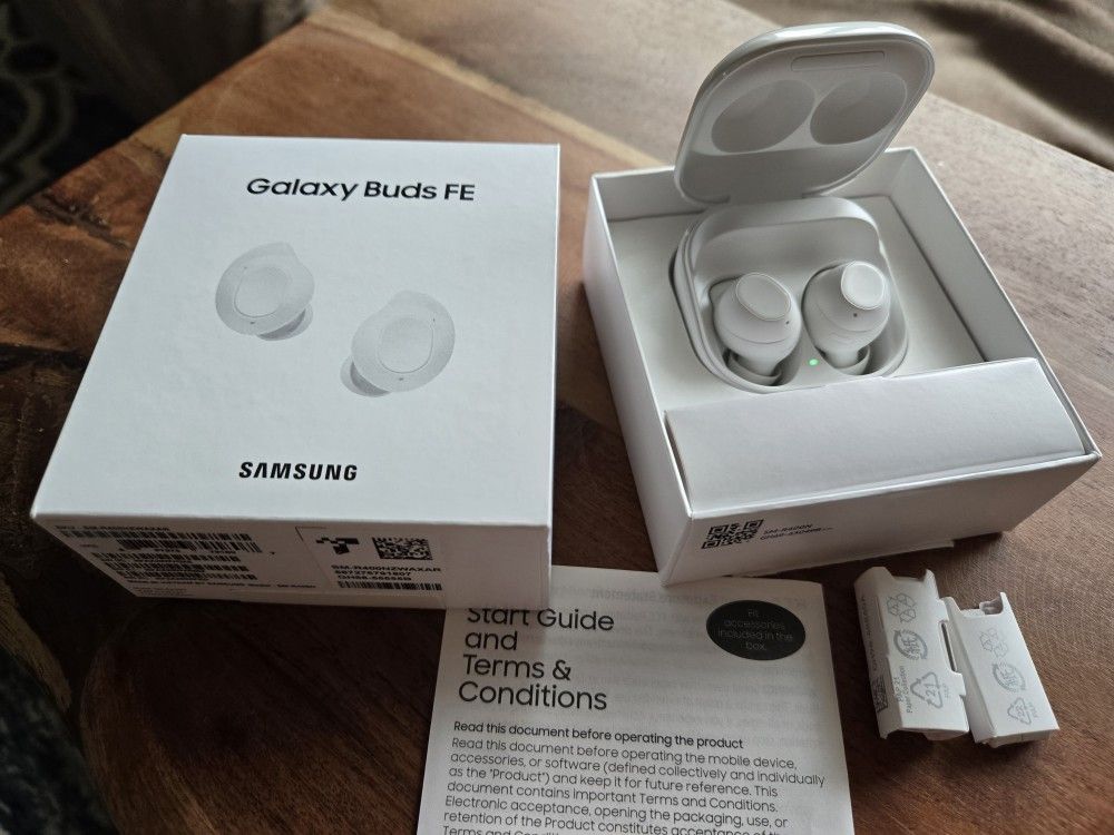 2024 Samsung Galaxy Buds Fe Wireless Headset 