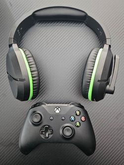 Xbox controller/ wireless Headset
