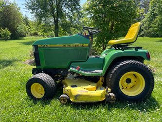 John Deere 445 lawn garden tractor mower