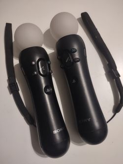 PLAYSTATION MOVE CONTROLLERS