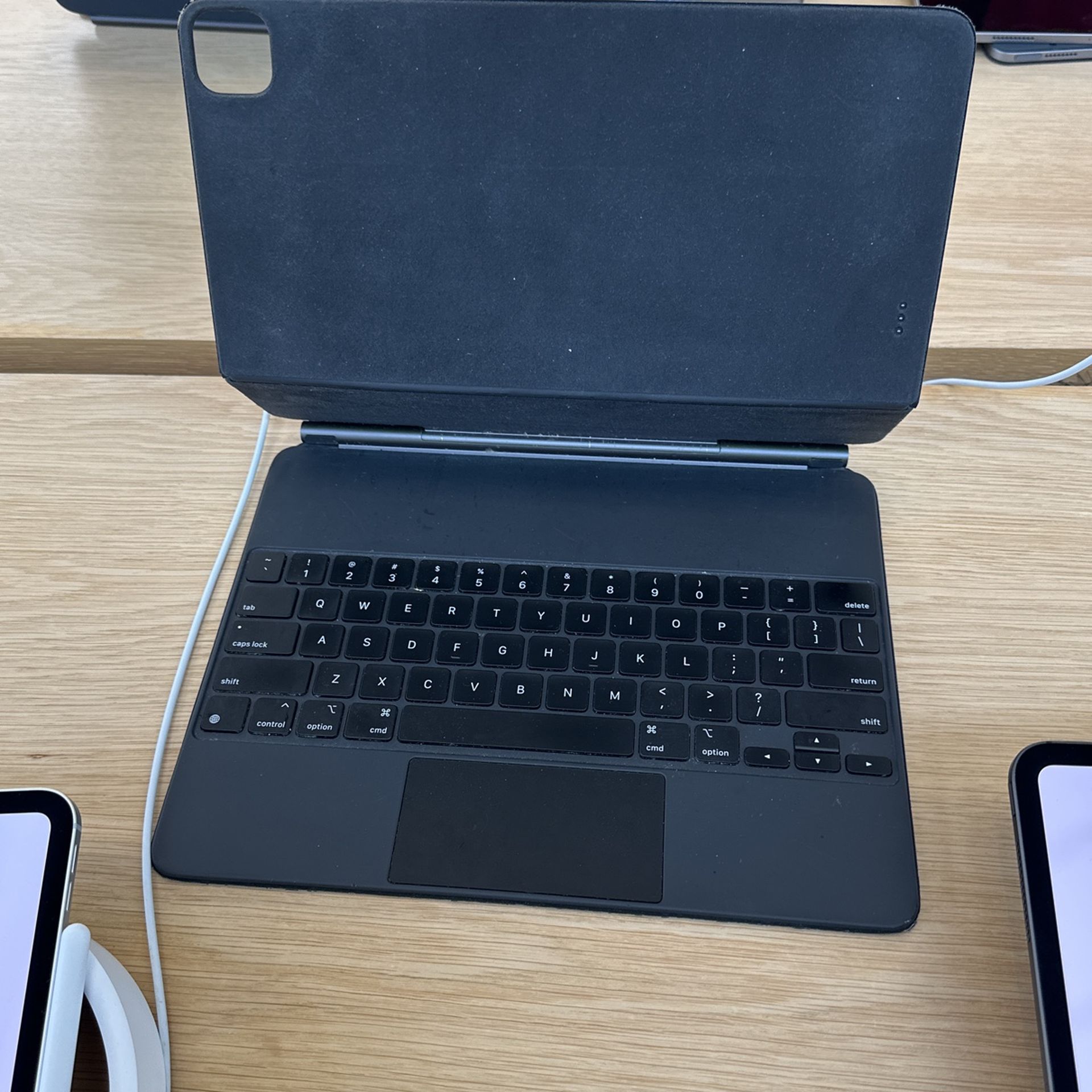 12.9” IPAD Pro Keyboard