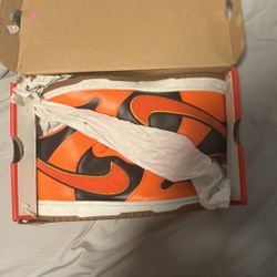 Nike Dunk High Retro Chenille Swoosh Safety Orange Size: US 10