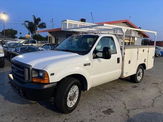 2001 Ford F-350 Chassis