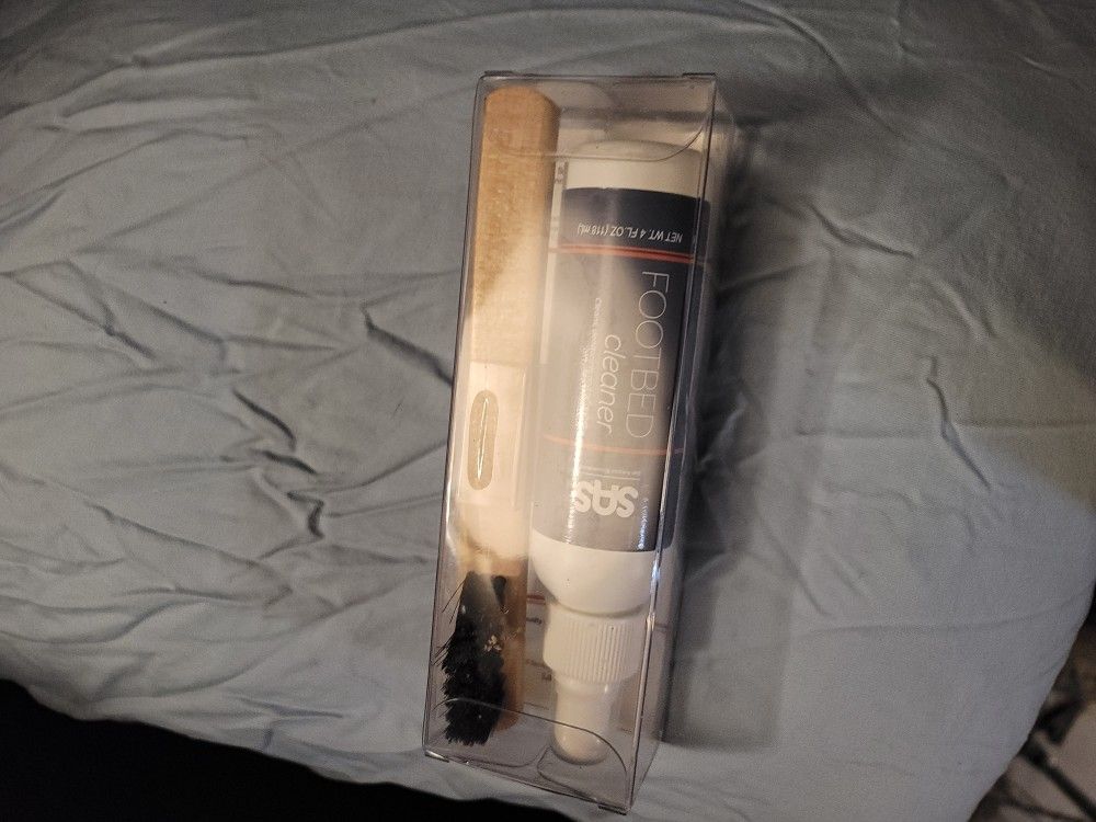 Clean Footboard On Beds
