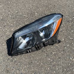 Mercedes GLA HEADLIGHT  Left   2018