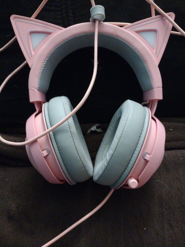 RAZER Pink Cat Headphones