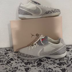 Jordan Tiempo Soccer Shoes Phantom/Infrared 23/Sail Size M 6 / W 7.5