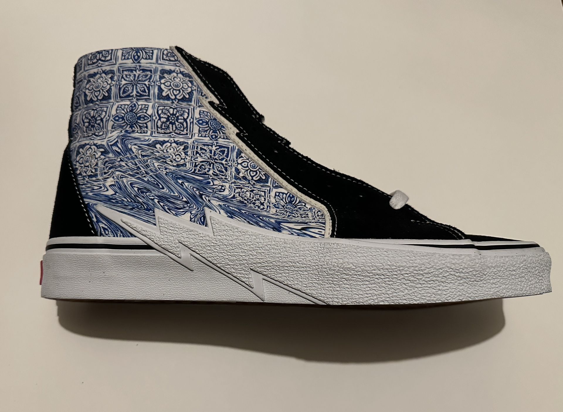 (NEW)Vans SK8 Lightning Bolt Sole HI’s..SIZE: 10.5 Bl/Blk/Wht
